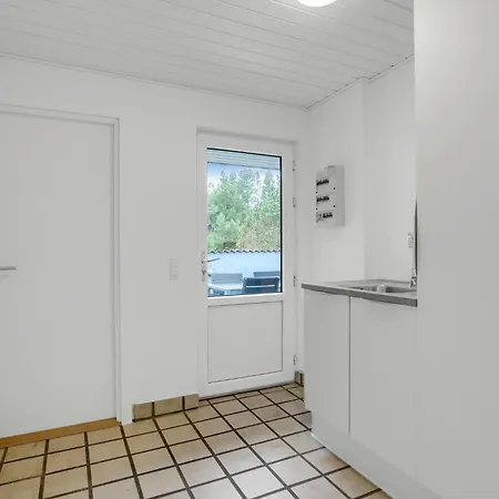 Awesome In Blavand With Kitchen Tatil Evi *