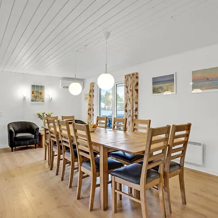 Awesome In Blavand With Kitchen בית נופש *