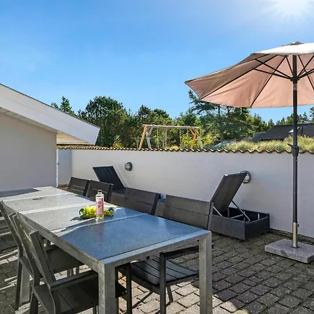 Awesome In Blavand With Kitchen בית נופש בלבאנד