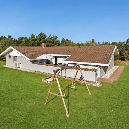 Pet Friendly In With Sauna Blåvand