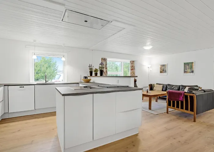 Awesome In With Kitchen *