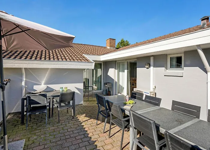 Prázdninový dům Awesome In With Kitchen Blåvand